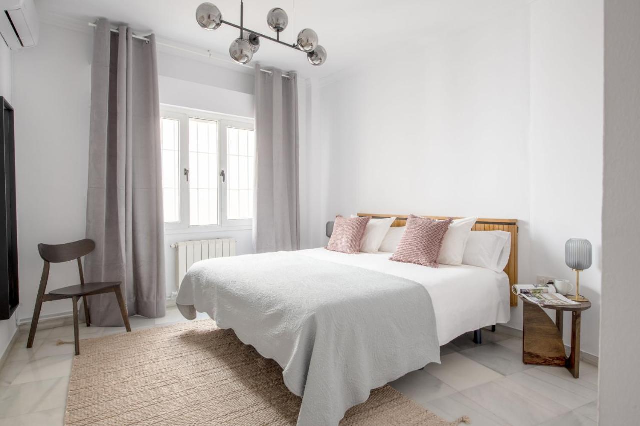 Suites Maestranza - Puerta Del Arenal By Magno Apartments Seville Exterior photo